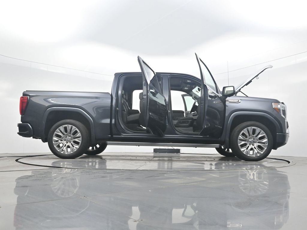 Used 2022 Blue GMC Denali image 41