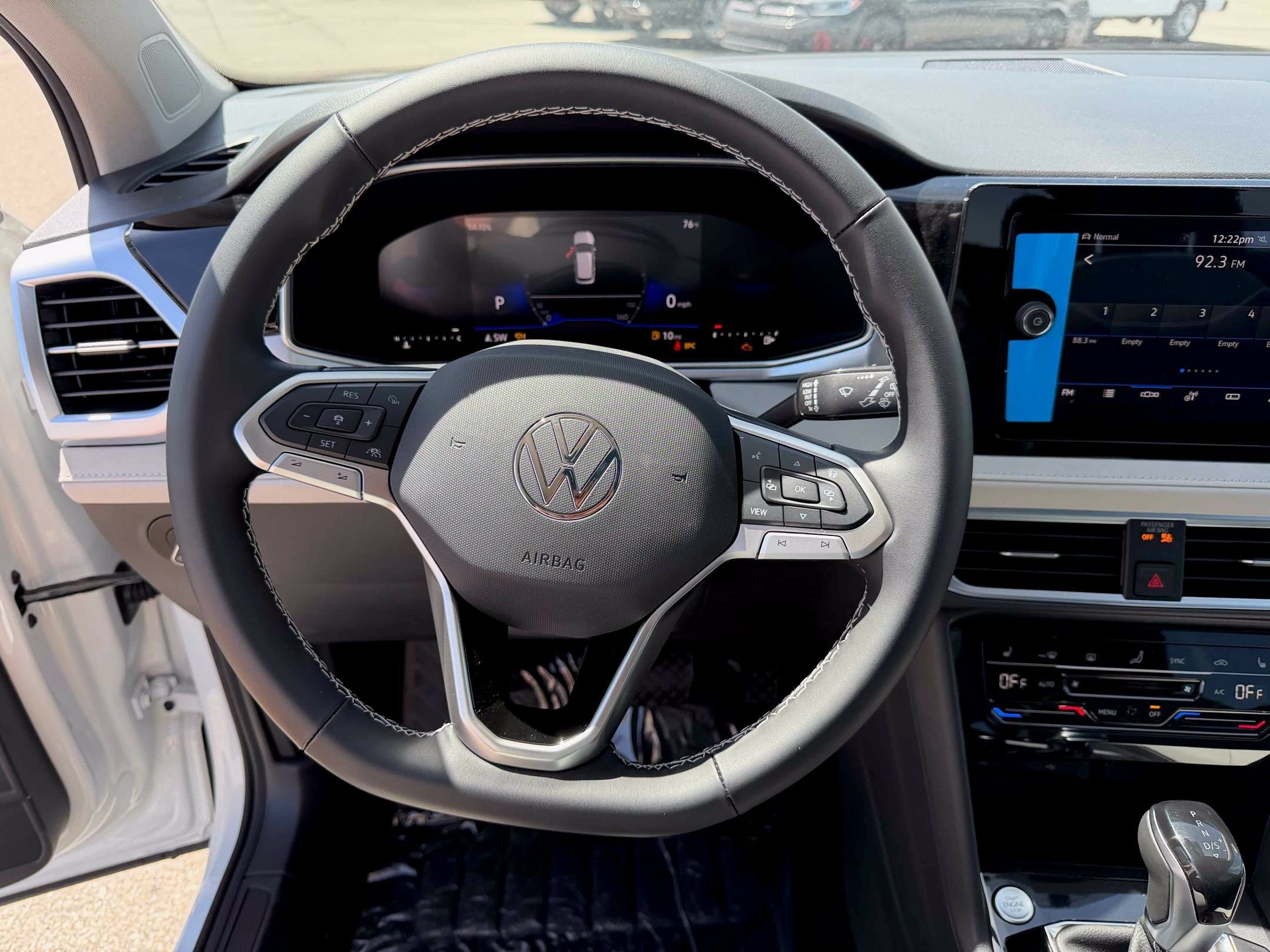 New 2026 Pure White Volkswagen SE image 3