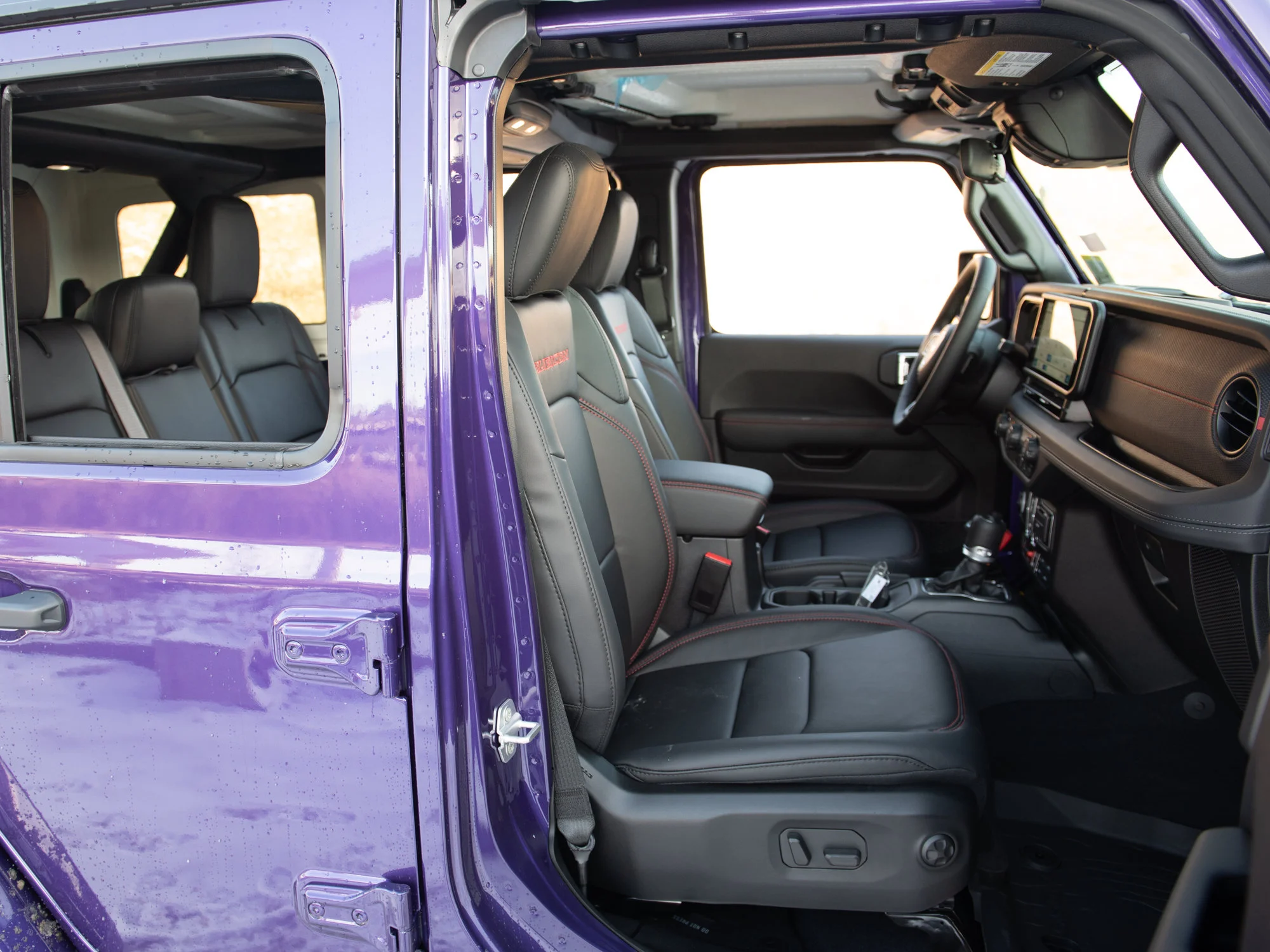 New 2026 reign Jeep Rubicon* 4 Door 4x4, Nappa Leather, Safety Group, Front/Rear Lockers image 20