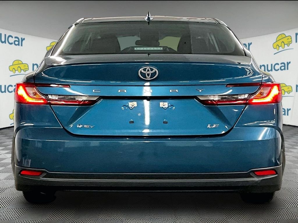 Used 2025  Toyota LE image 5