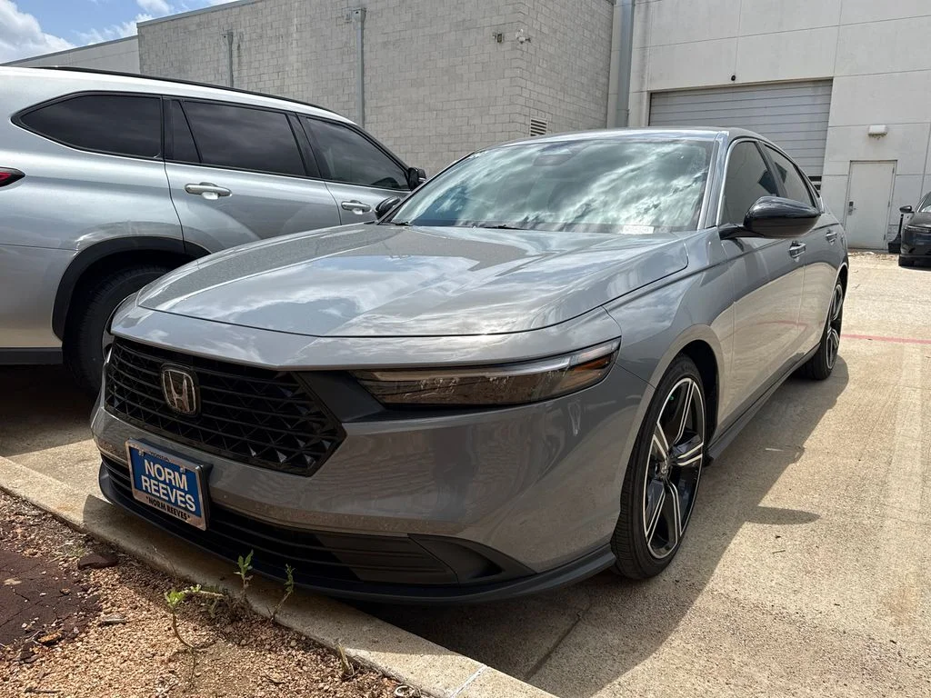 2025 Honda Accord Hybrid Sport's photo