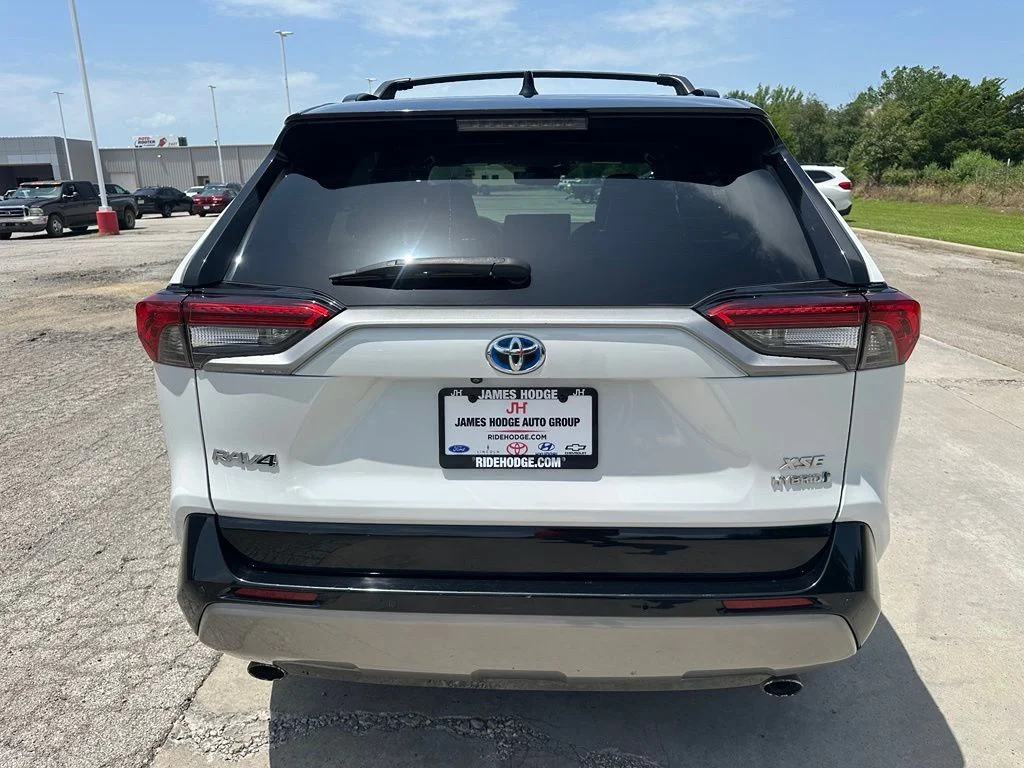 2023 Toyota RAV4 XSE - Photo 6