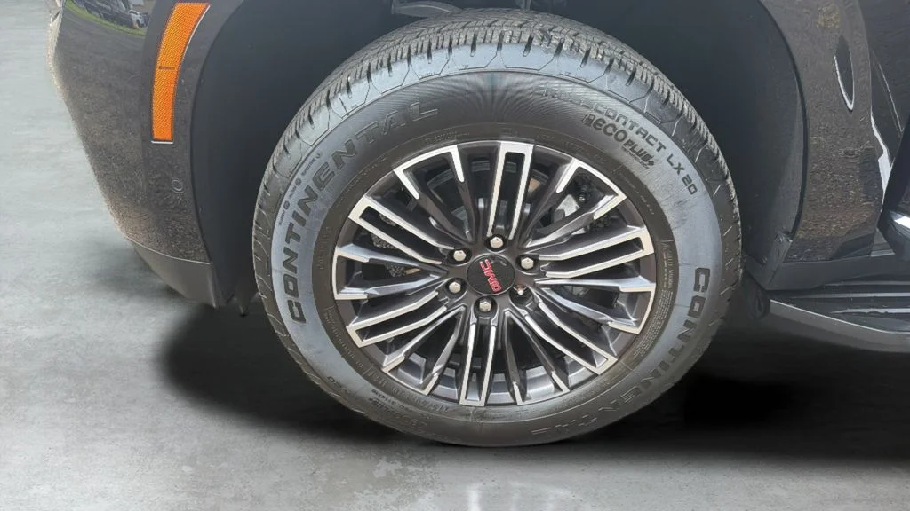 Used 2025 Black GMC Elevation image 19