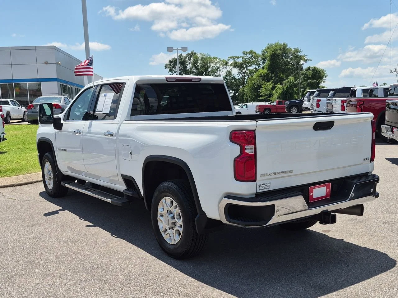 Used 2020 SUMMIT WHITE Chevrolet LTZ image 6