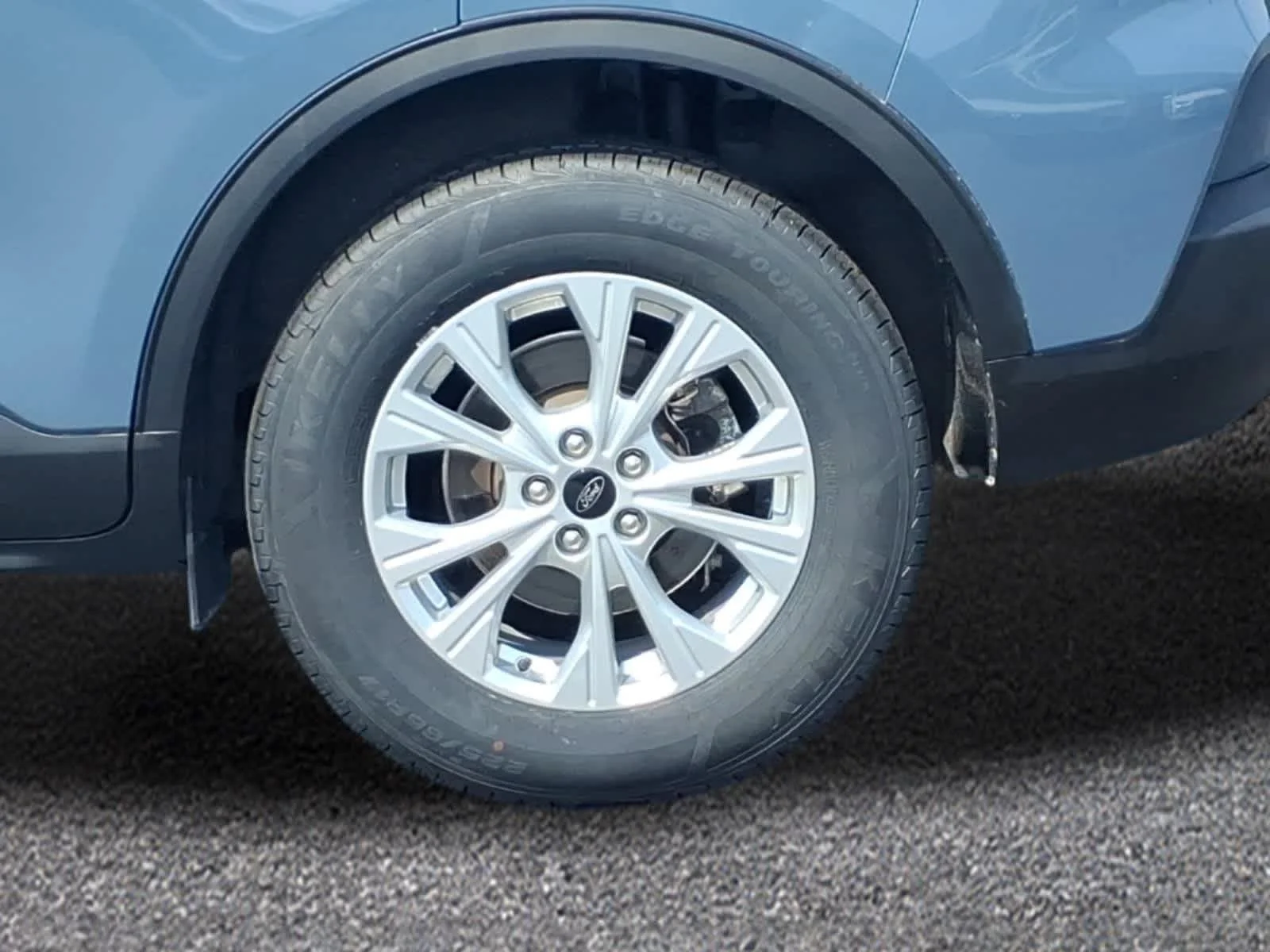 Used 2024 Vapor Blue Ford Active image 3