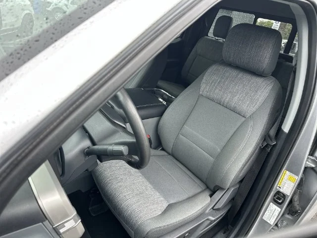Used 2024 Silver Ford XLT image 12