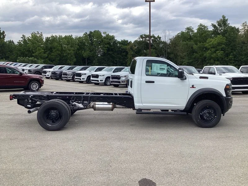 New 2026 Bright White Clearcoat RAM Tradesman image 8