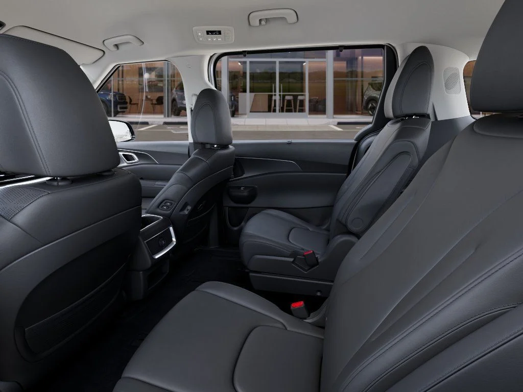 New 2027 White Kia EX image 18