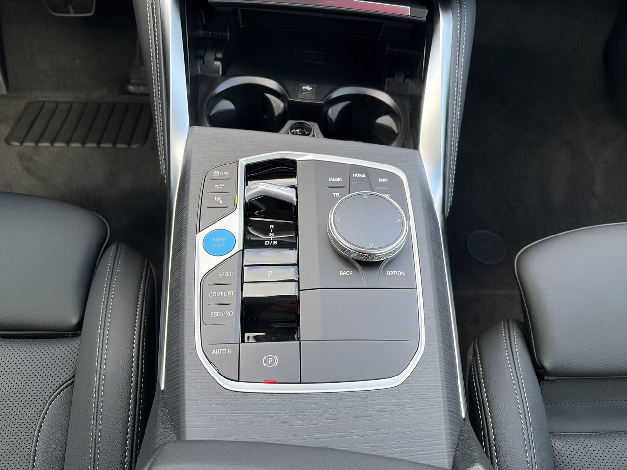 New 2026 Tanzanite Blue II Metallic BMW eDrive40 image 27
