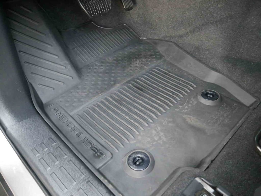 Used 2024  Toyota 1958 image 26