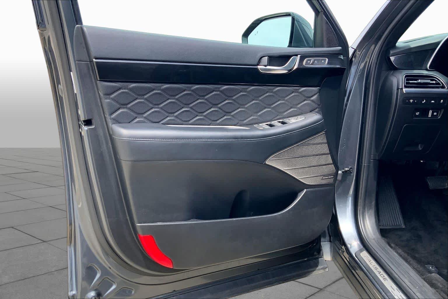 Used 2020 Steel Graphite Hyundai Limited image 21