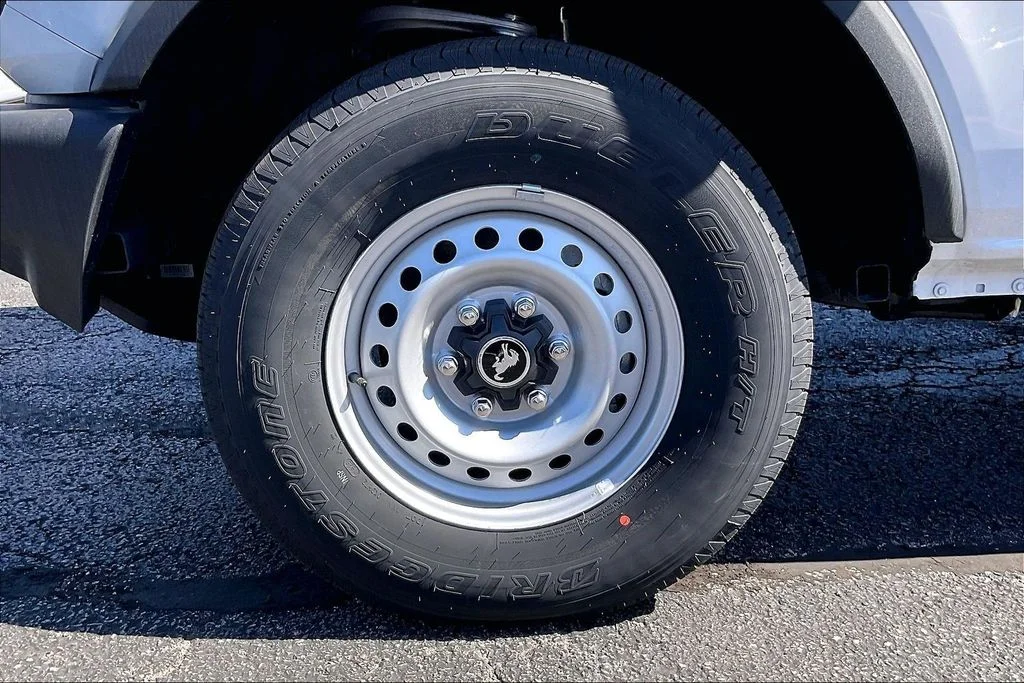 2025 Ford Bronco 2-Door Base - Photo 8