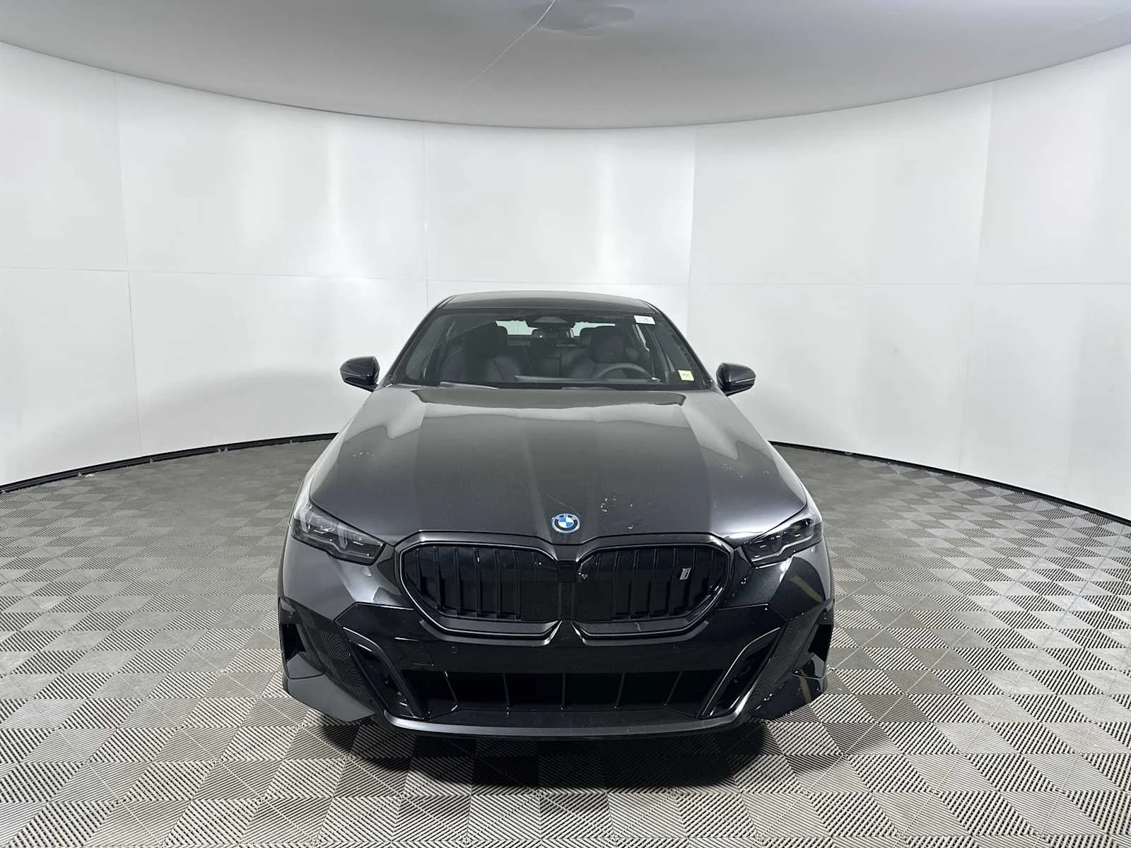 New 2026 Black Sapphire Metallic BMW xDrive40 image 5
