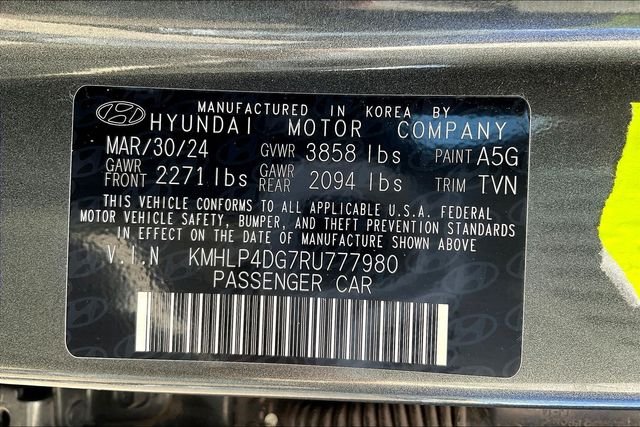 2024 Hyundai Elantra Limited - Photo 20
