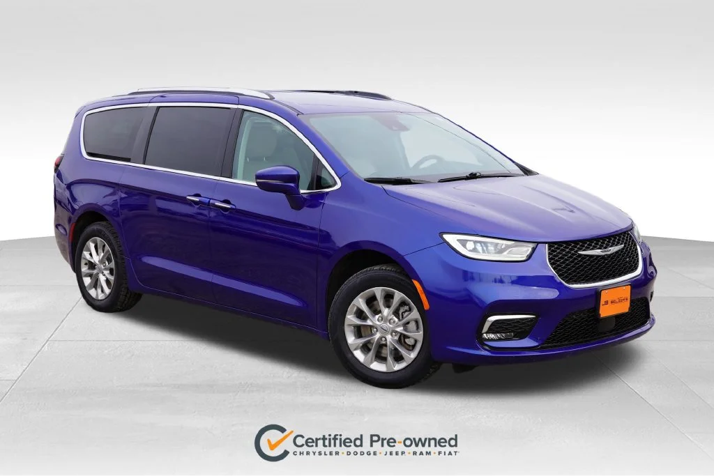Used 2021 Blue Chrysler Touring L image 1
