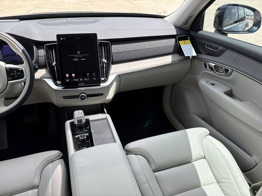 2026 Volvo XC90 Ultra - Photo 24