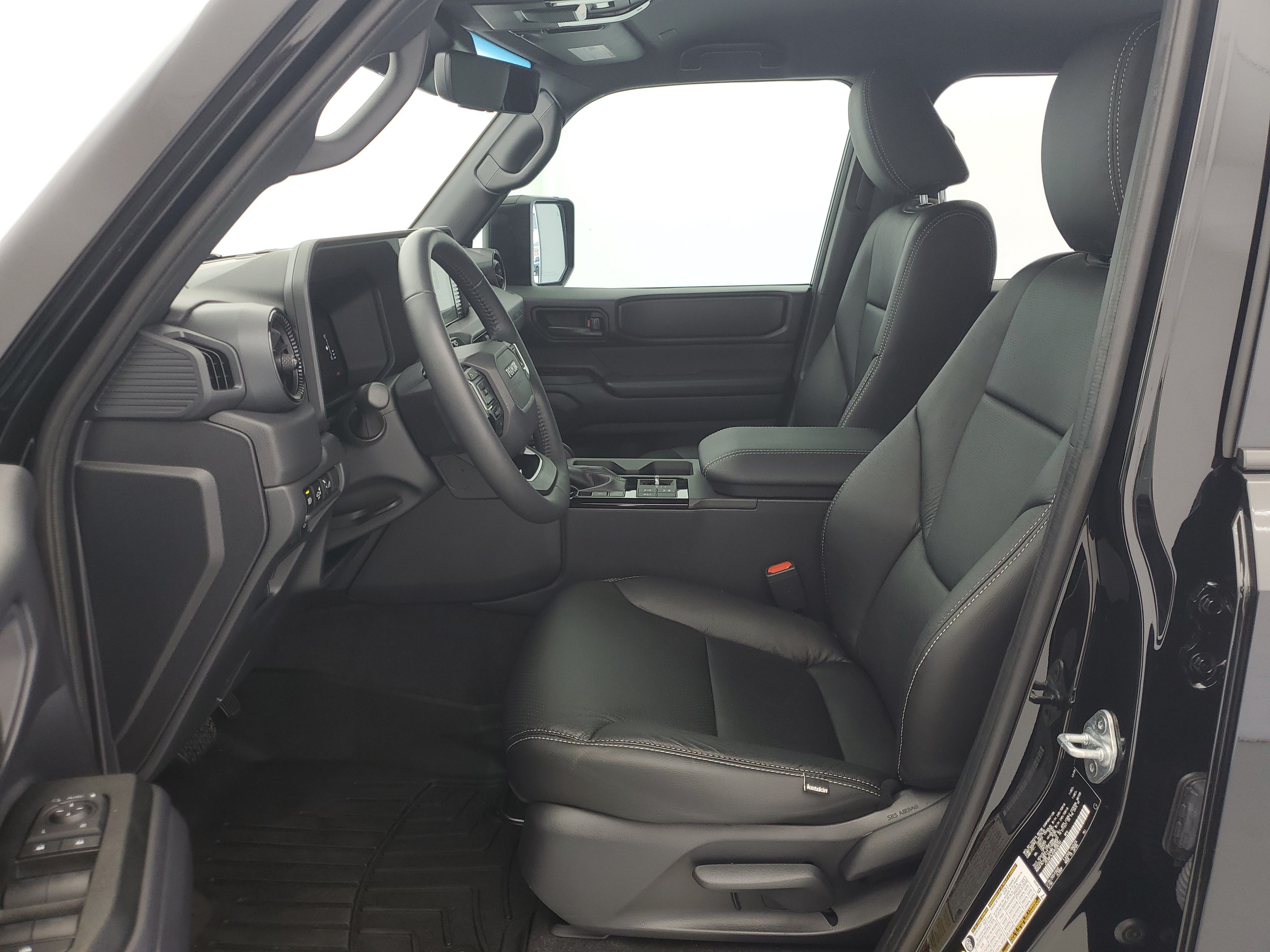Used 2025 Black Toyota Base image 18