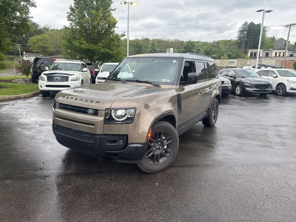 2023 Land Rover Defender X-Dynamic SE's photo