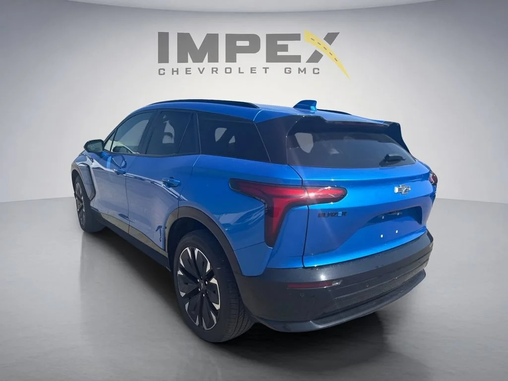 Used 2024 Riptide Blue Metallic Chevrolet RS image 3