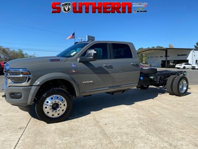 2026 RAM 5500 Big Horn 4X4 Crew Cab DRW 197" WB's photo