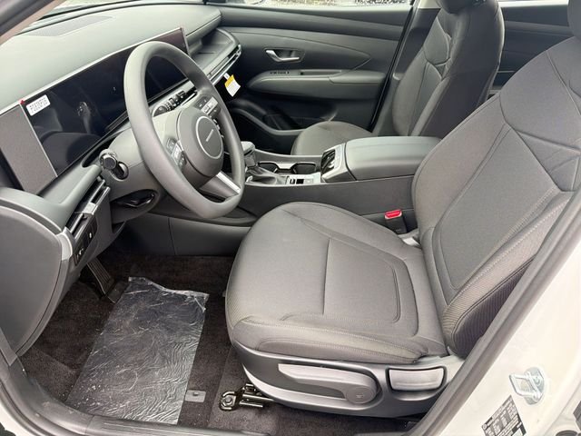 New 2026 White Hyundai SE FWD image 41