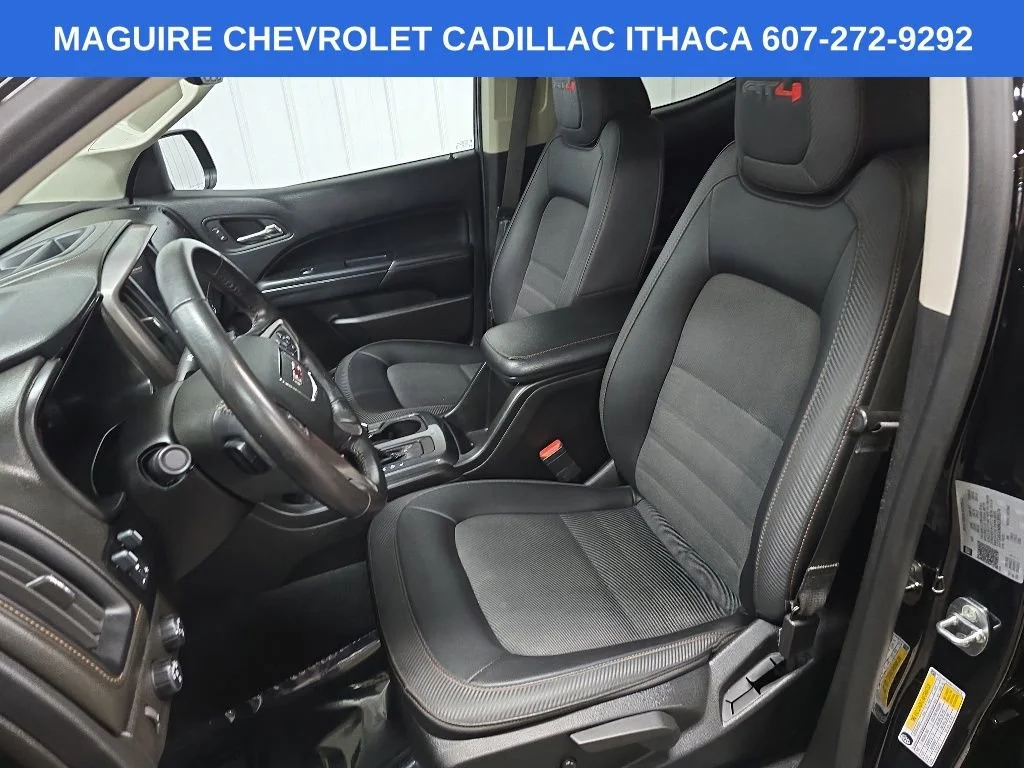 Used 2022 Onyx Black GMC AT4 - Cloth image 28