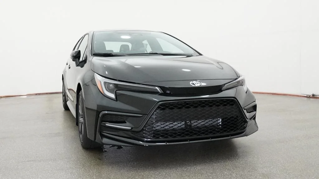 New 2026 Midnight Black Metallic Toyota SE image 37