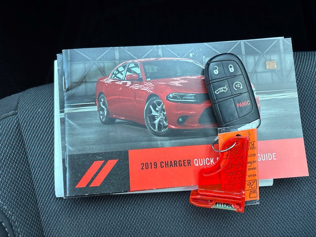 Used 2019 Gray Dodge SXT image 18