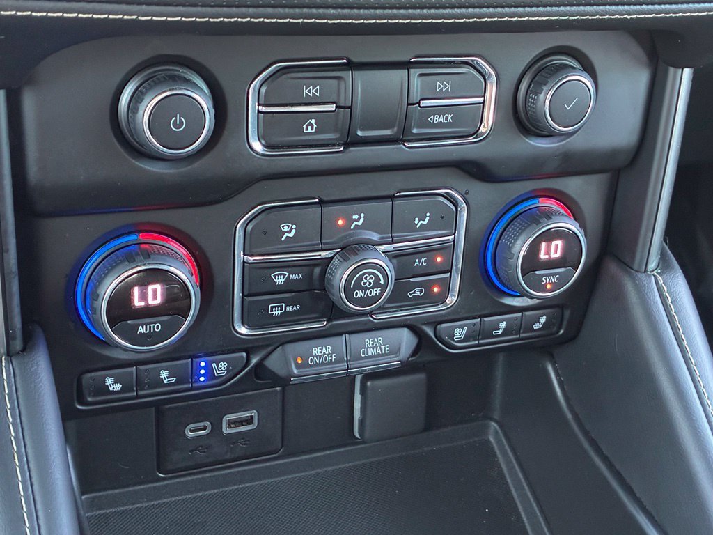 Used 2022 White Chevrolet Premier image 25
