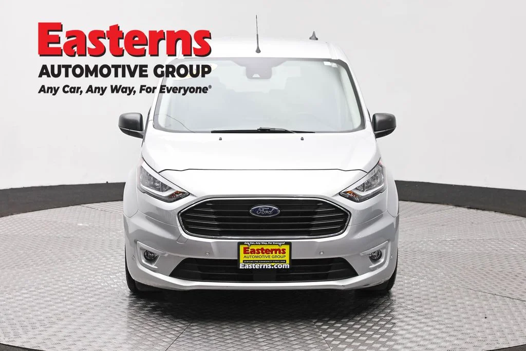 Used 2022 Silver Ford XLT image 2