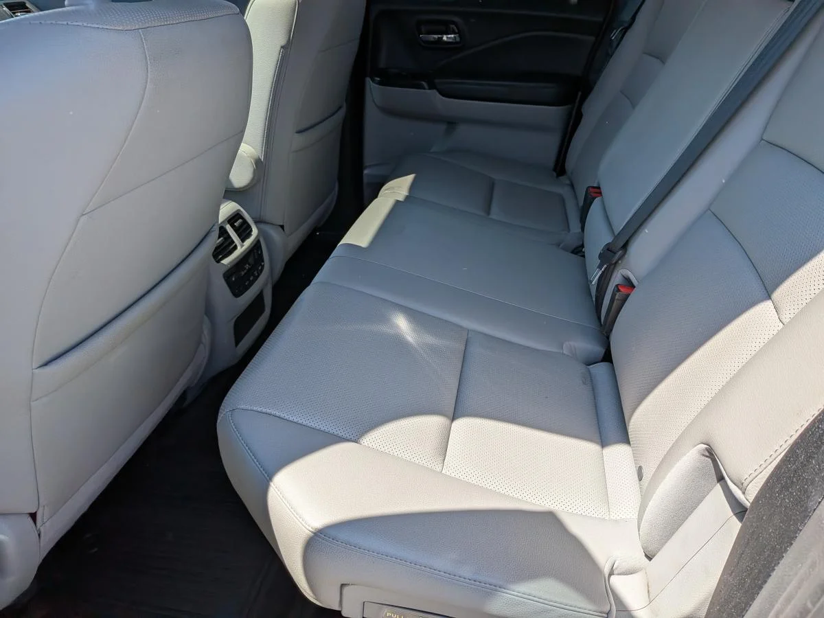 Used 2017 Grey Honda 4wd Crew Cab Touring image 15