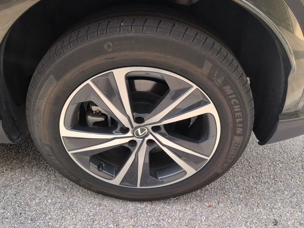 Certified Used 2024 Green Lexus 350 image 10