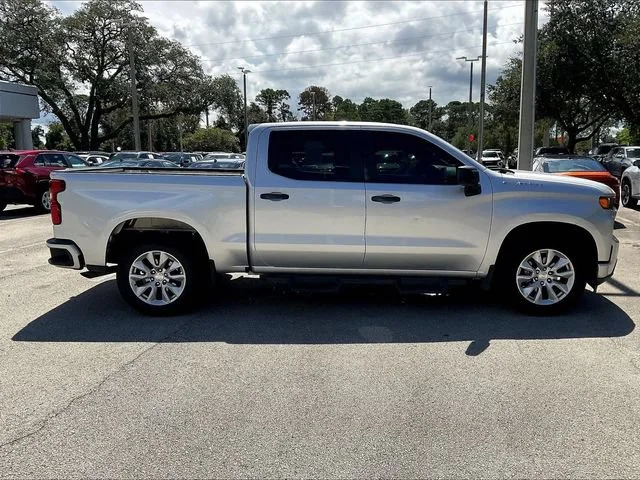 Used 2021 SILVER ICE METALLIC Chevrolet Custom image 5