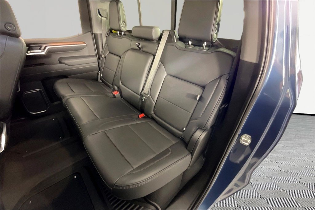Used 2025 Blue GMC Denali image 20