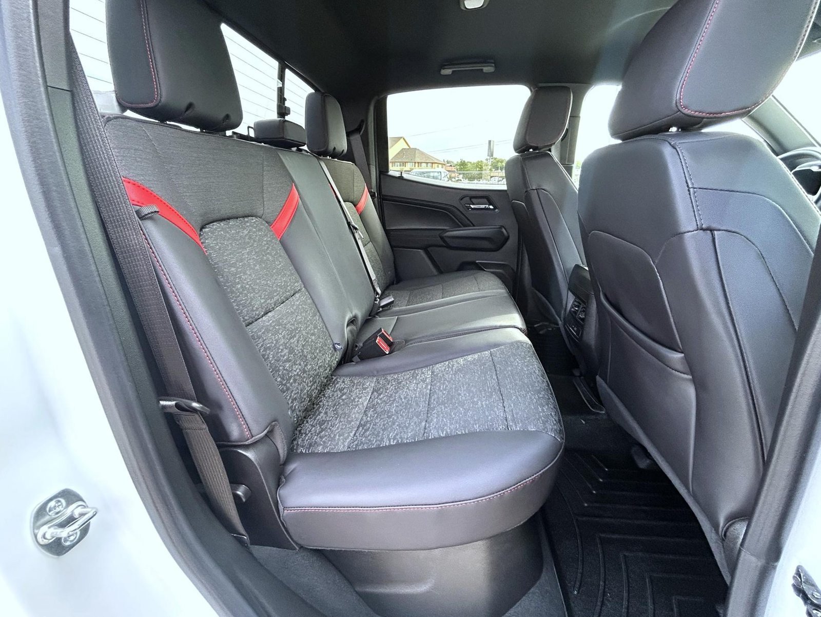 2024 Chevrolet Colorado Z71 - Photo 20