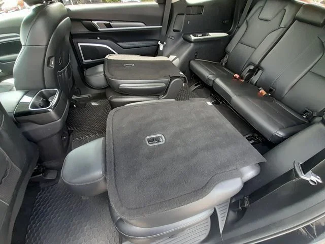 Used 2021 Black Kia S image 44