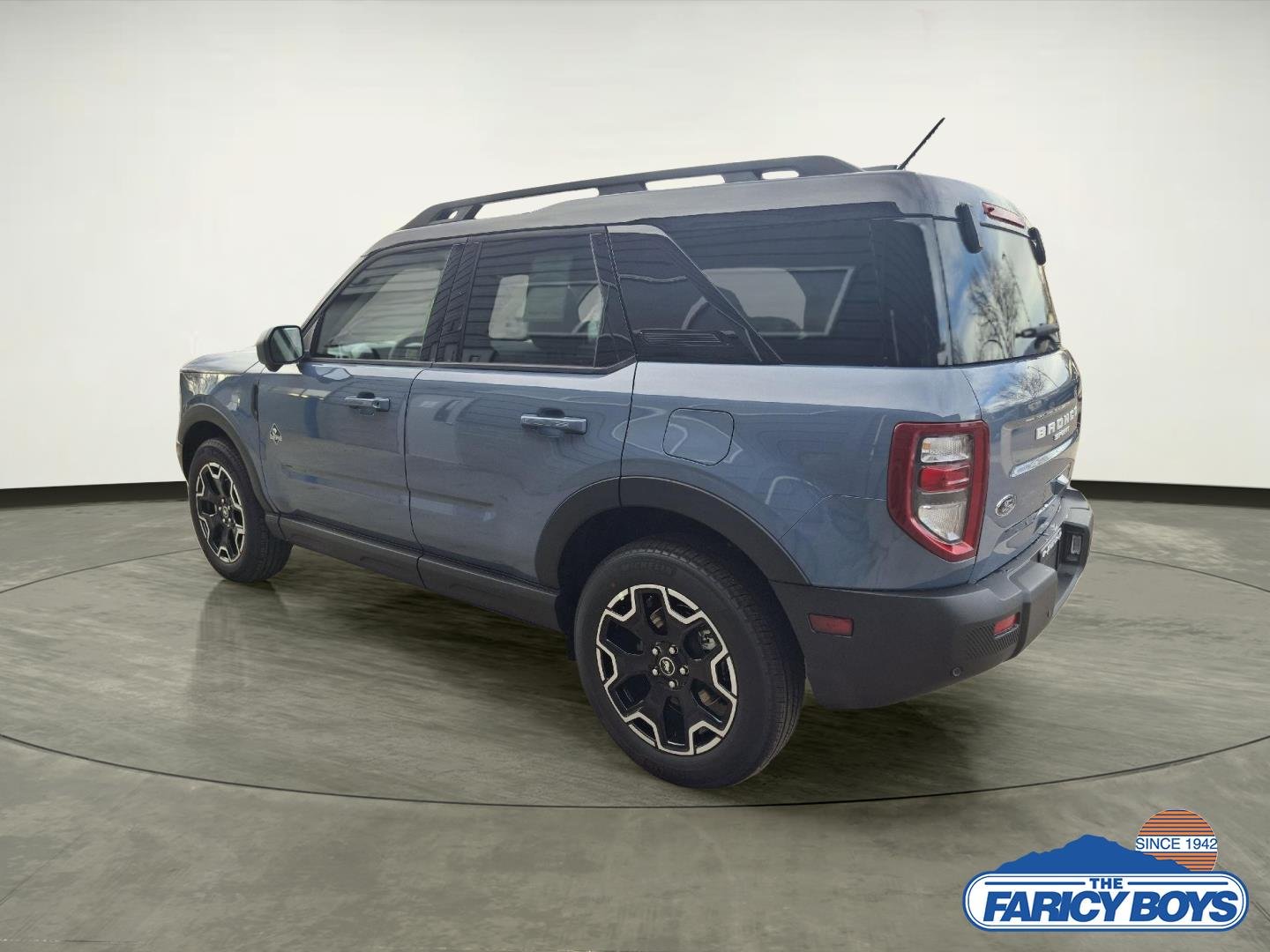 New 2025 Azure Gray Metallic Tri-Coat Ford Outer Banks image 2