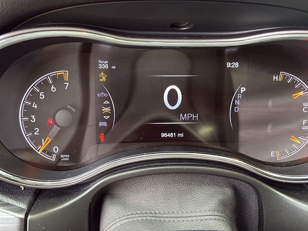 Used 2019 Bright White Clearcoat Jeep Limited X image 1