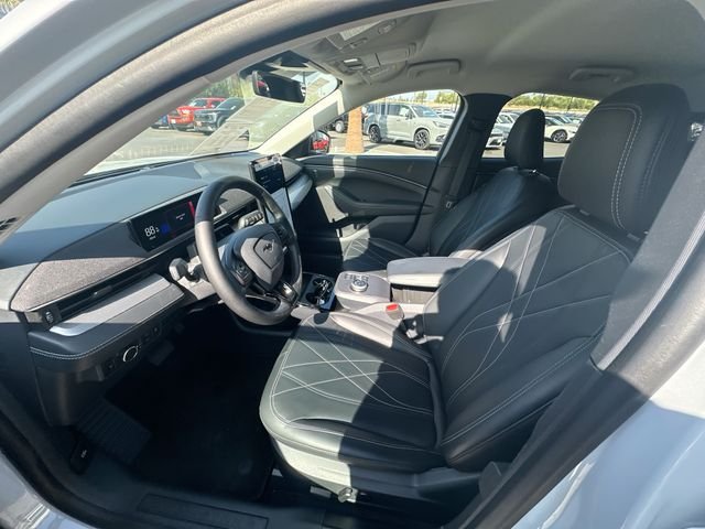 Certified Used 2023 Space White Metallic Ford Select image 21