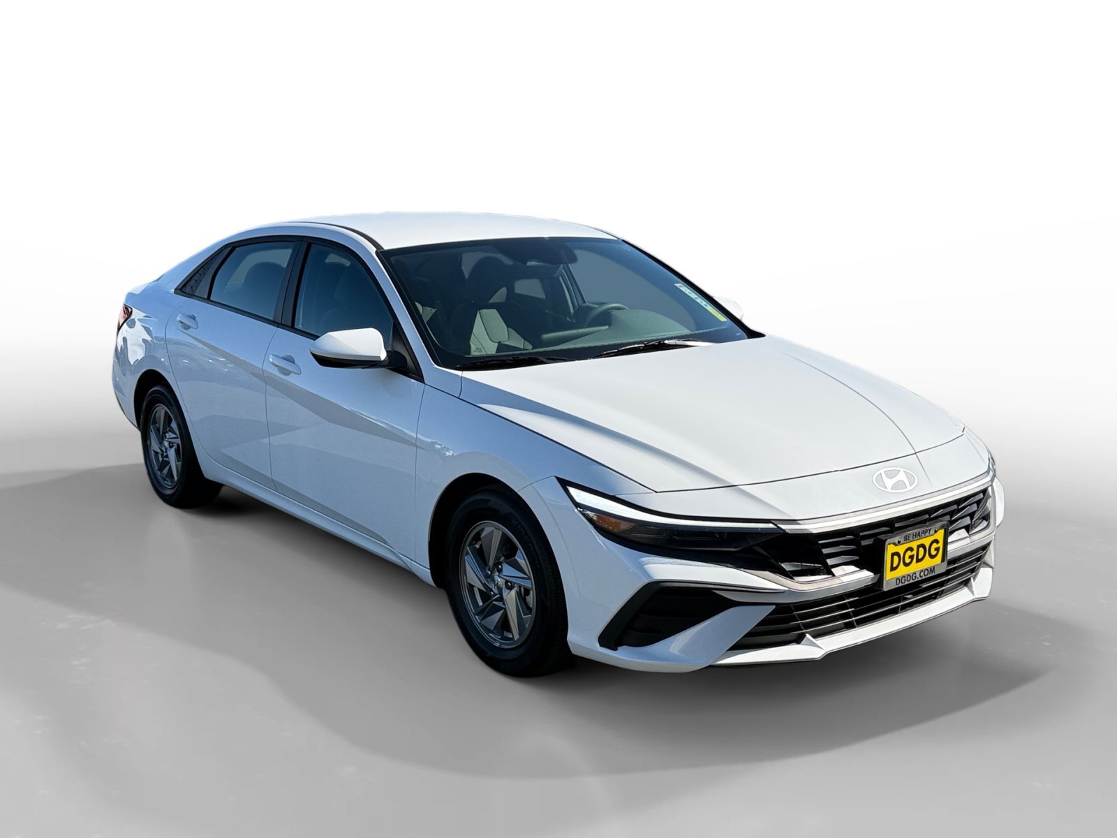 Certified Used 2025 White Hyundai SE image 7