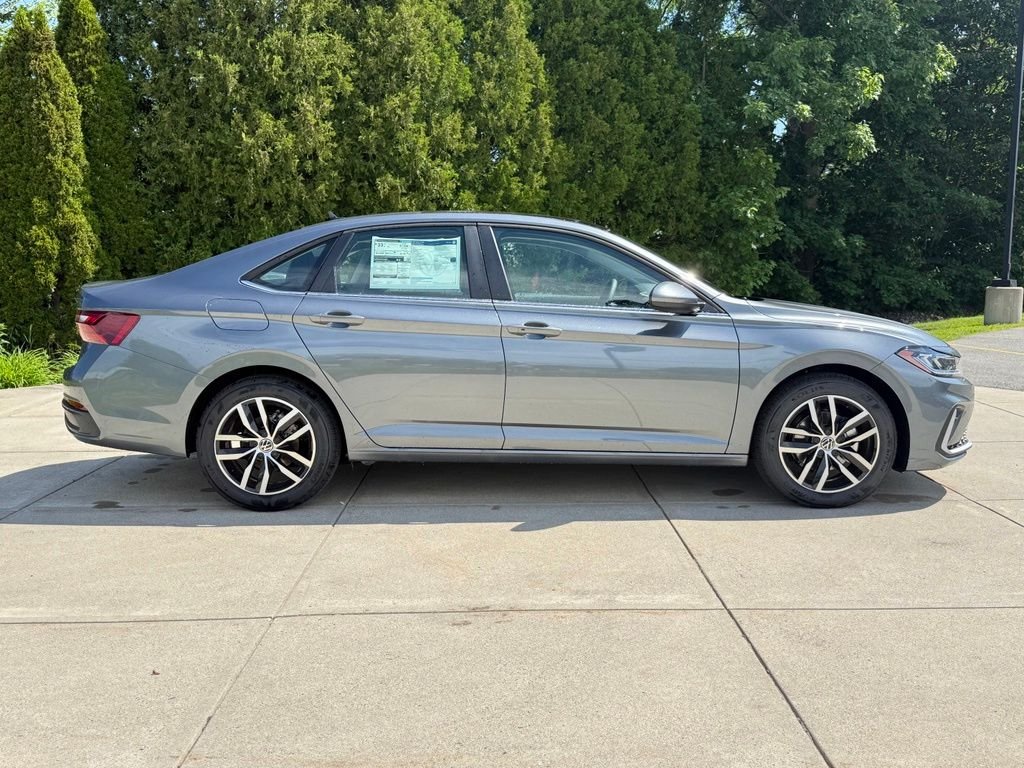 New 2026 Gray Volkswagen 1.5T SE image 7