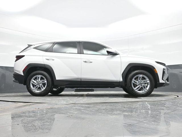 New 2026 White Hyundai SE AWD image 24