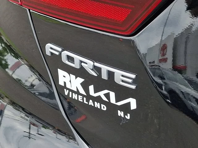 Used 2024 Black Kia GT-Line image 33