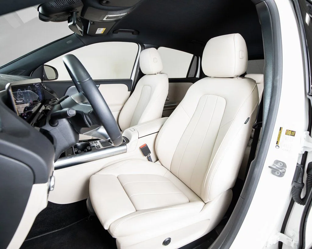 Certified Used 2025  Mercedes-Benz GLA 250 image 5