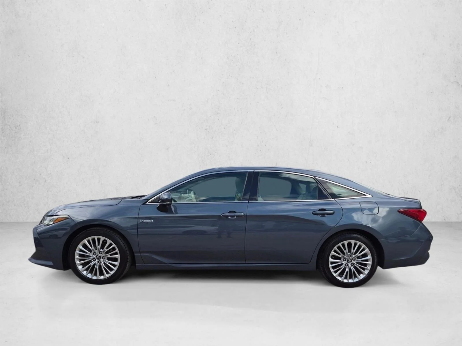 Used 2020 Harbor Gray Metallic Toyota Hybrid Limited image 9