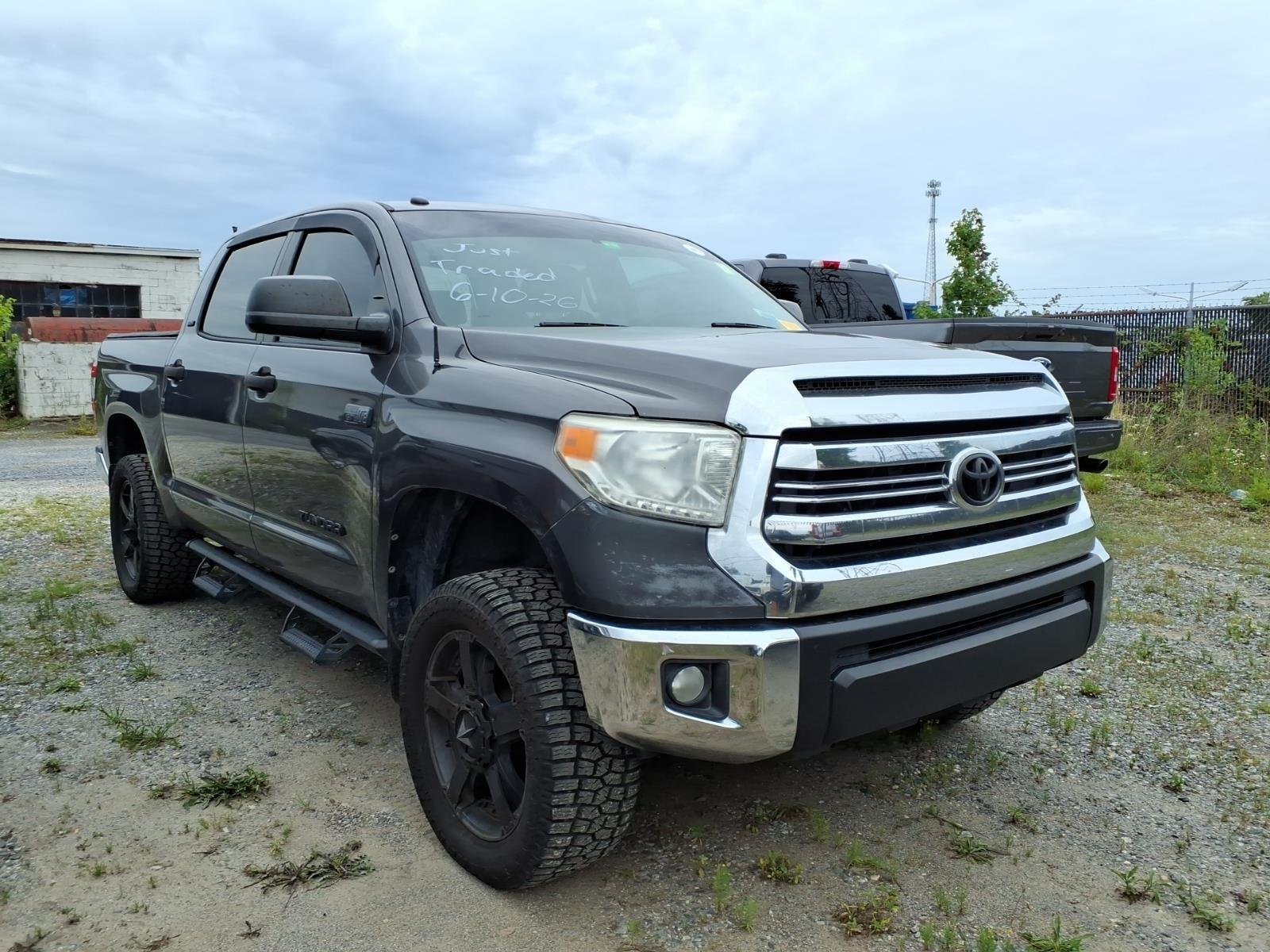 Used 2017 Magnetic Gray Metallic Toyota SR5 image 2