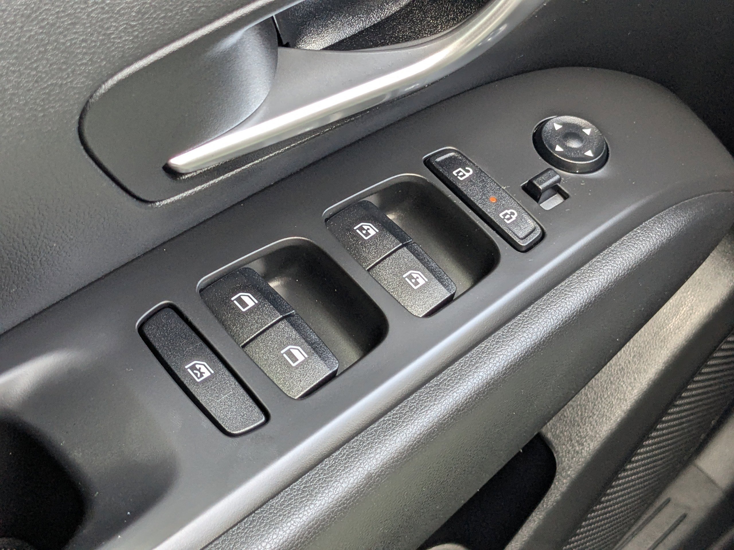 Used 2023  Hyundai SEL Premium image 24