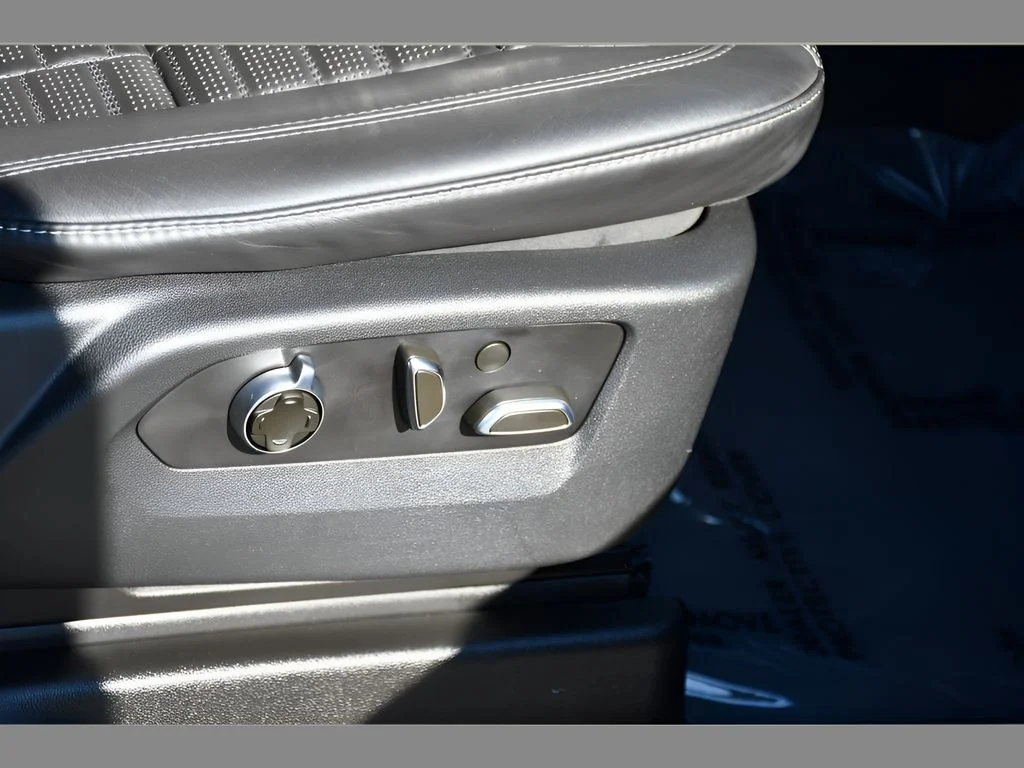 2021 Cadillac Escalade Premium Luxury Platinum - Photo 30