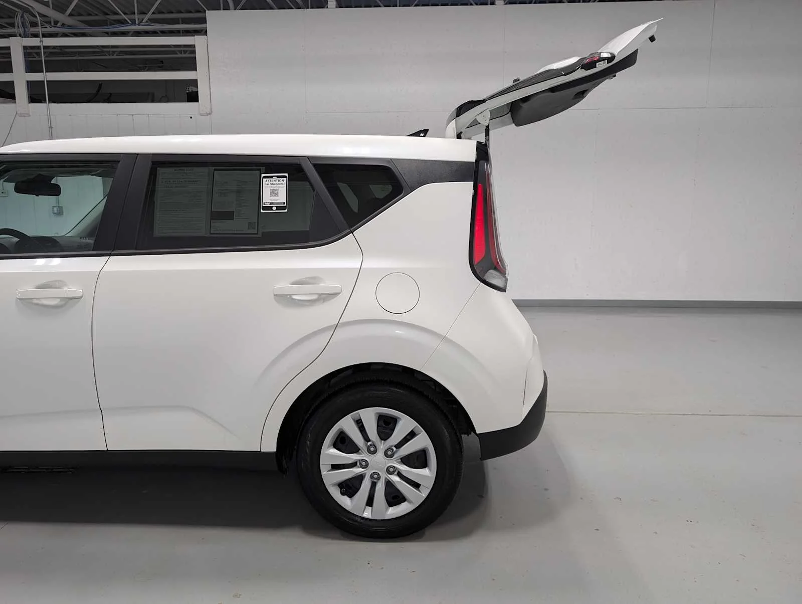 Certified Used 2025 Snow White Pearl Kia LX image 11