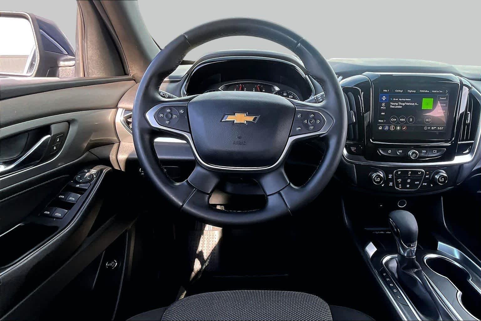 Used 2023 Northsky Blue Metallic Chevrolet LT Cloth image 6